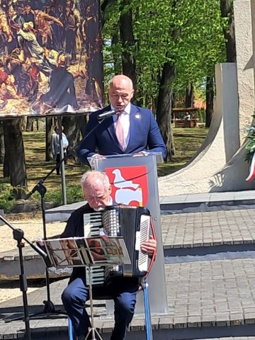 Obchody 3 maja 2026